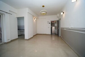 Room in 2.5 BHK Apartment at Galaxy North Avenue ll, Gaur City 2 – for Sale