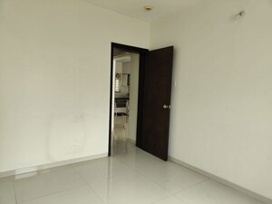 Room in 2 BHK Apartment at Rohan Ishan, Bavdhan – for Rent