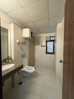 Bathroom in 2 BHK Builder Floor at Sector 22 – for Rent
