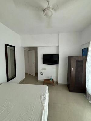 Room in 3 BHK Apartment at Amann Akansha Heights, Worli – for Sale