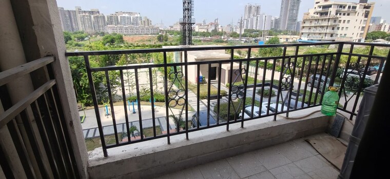 Balcony, signature-global-prime 2 Bedroom 650 Sq.Ft. Apartment In Sector 63a Gurgaon 10614802