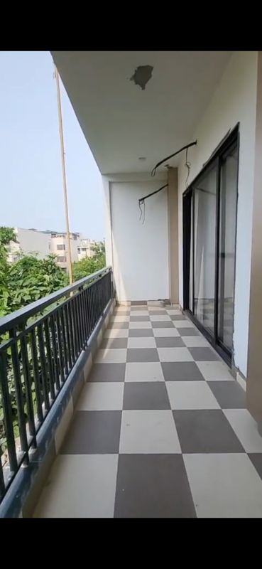 3 BHK + Servant Room 270 Sq.Yd. Builder Floor in Ansal API Esencia