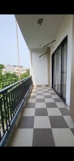 3 BHK + Servant Room 270 Sq.Yd. Builder Floor in Ansal API Esencia