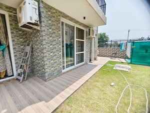Balcony in 3 BHK Builder Floor at Omaxe Silver Birch, North Mullanpur – for Rent