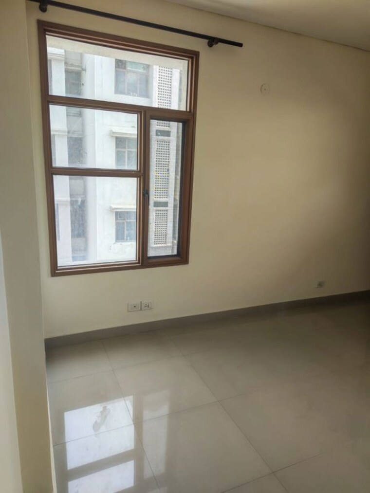 Room, cghs-hewo-apartments 3 Bedroom 2200 Sq.Ft. Apartment In Sector 56 Gurgaon 10614859