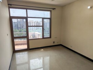 Room in 3 BHK Apartment at CGHS HEWO Apartments, Sector 56 – for Rent