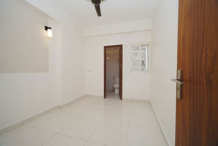 Room, emenox-la-solara 3 Bedroom 1365 Sq.Ft. Apartment In Sector 16 Greater Noida Greater Noida 10614873