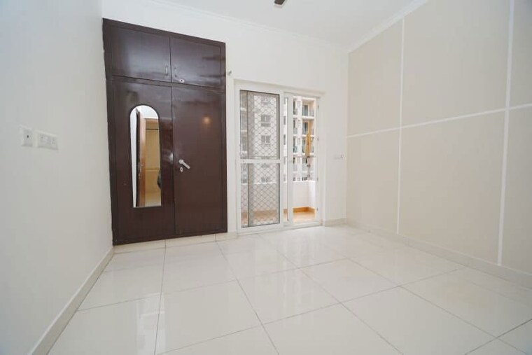 Room, emenox-la-solara 3 Bedroom 1365 Sq.Ft. Apartment In Sector 16 Greater Noida Greater Noida 10614873