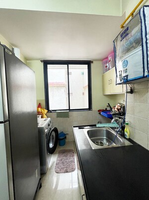 Team Area in 2 BHK Apartment at Maninagar – for Sale