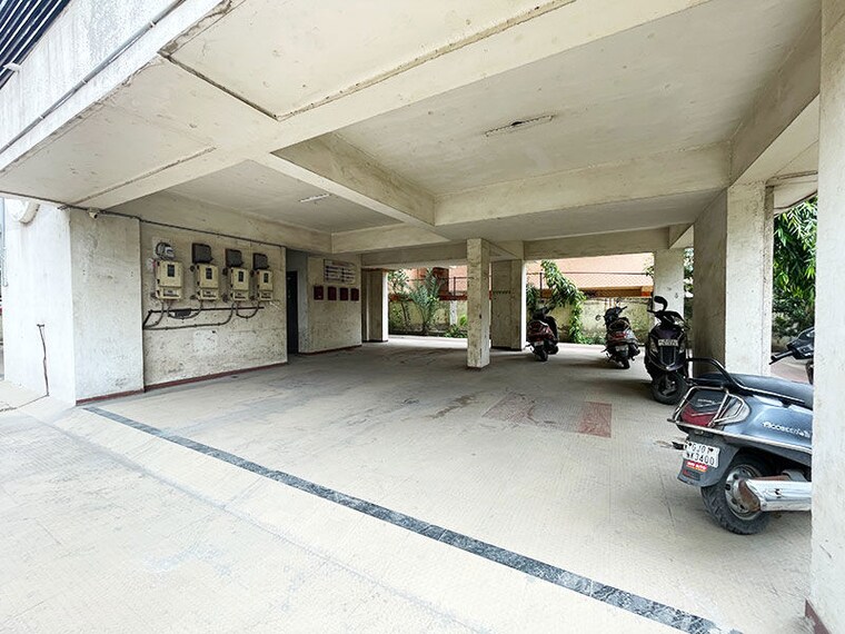  Parking, maninagar 2 Bedroom 1250 Sq.Ft. Apartment In Maninagar Ahmedabad 10614887