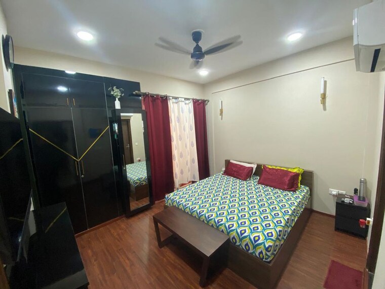 Bedroom, bptp-astaire-gardens-pedestal-floors 3 Bedroom 2200 Sq.Ft. Apartment In Sector 70a Gurgaon 10614891
