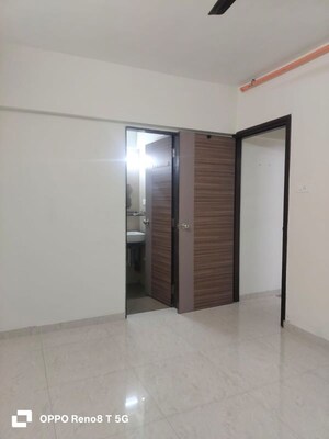 Room in 1 BHK Apartment at Veena Senterio, Chembur – for Rent