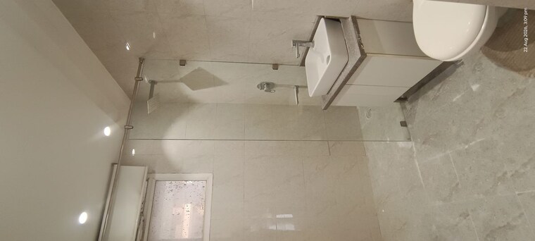 Bathroom, maxheights-aravali-one 4 Bedroom 2410 Sq.Ft. Apartment In Sector 41 Faridabad 10614888