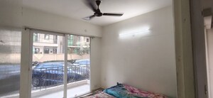 Room in 2 BHK Apartment at Signature Global Prime, Sector 63a – for Rent