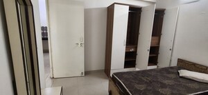 Room in 2 BHK Apartment at Signature Global Prime, Sector 63a – for Rent