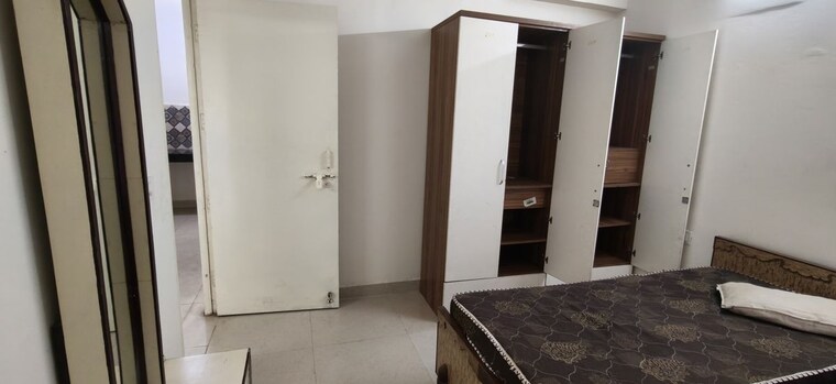 Room, signature-global-prime 2 Bedroom 650 Sq.Ft. Apartment In Sector 63a Gurgaon 10614922