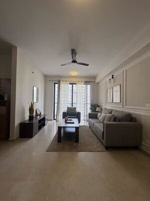 Living Room in 2 BHK Builder Floor at Sector 23 – for Rent