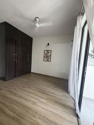 Room in 2 BHK Builder Floor at Sector 23 – for Rent
