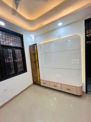 Furnished Amenities in 3 BHK Builder Floor at Bharat Green Home, Indrapuram – for Rent