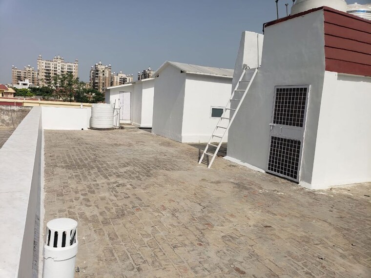 Terrace, uppal-southend 4 Bedroom 2000 Sq.Ft. Builder Floor In Sector 49 Gurgaon 10614923