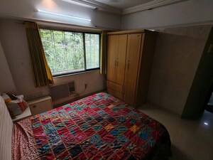 Bedroom in 1.5 BHK Apartment at Bandra West – for Rent