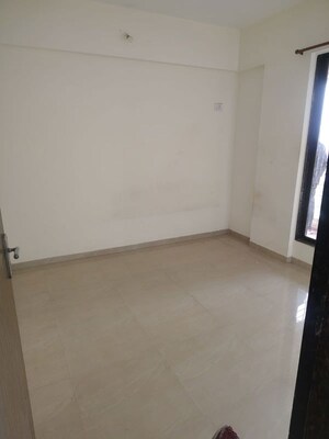 Room in 3 BHK Apartment at Dream Paradise, Ulwe Sector 9 – for Rent