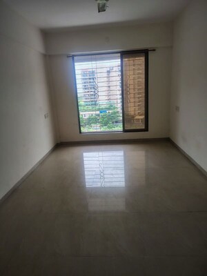 Room in 3 BHK Apartment at Dream Paradise, Ulwe Sector 9 – for Rent