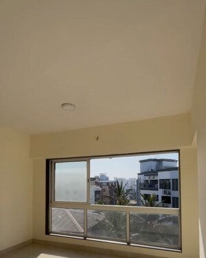 Room in 1 BHK Apartment at Visi Sunrise Heights, Chembur – for Sale