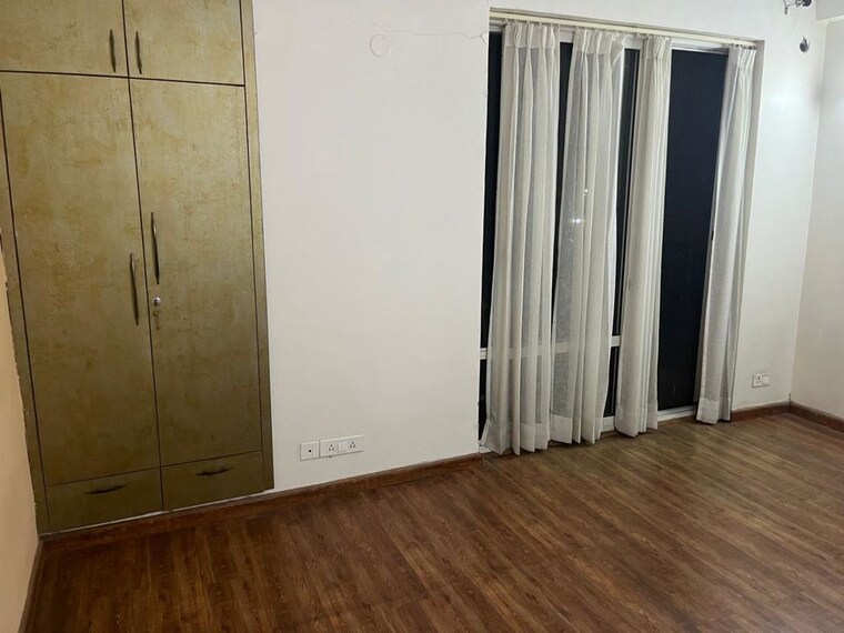 Room, satya-the-hermitage 3.5 Bedroom 2000 Sq.Ft. Apartment In Sector 103 Gurgaon 10614971