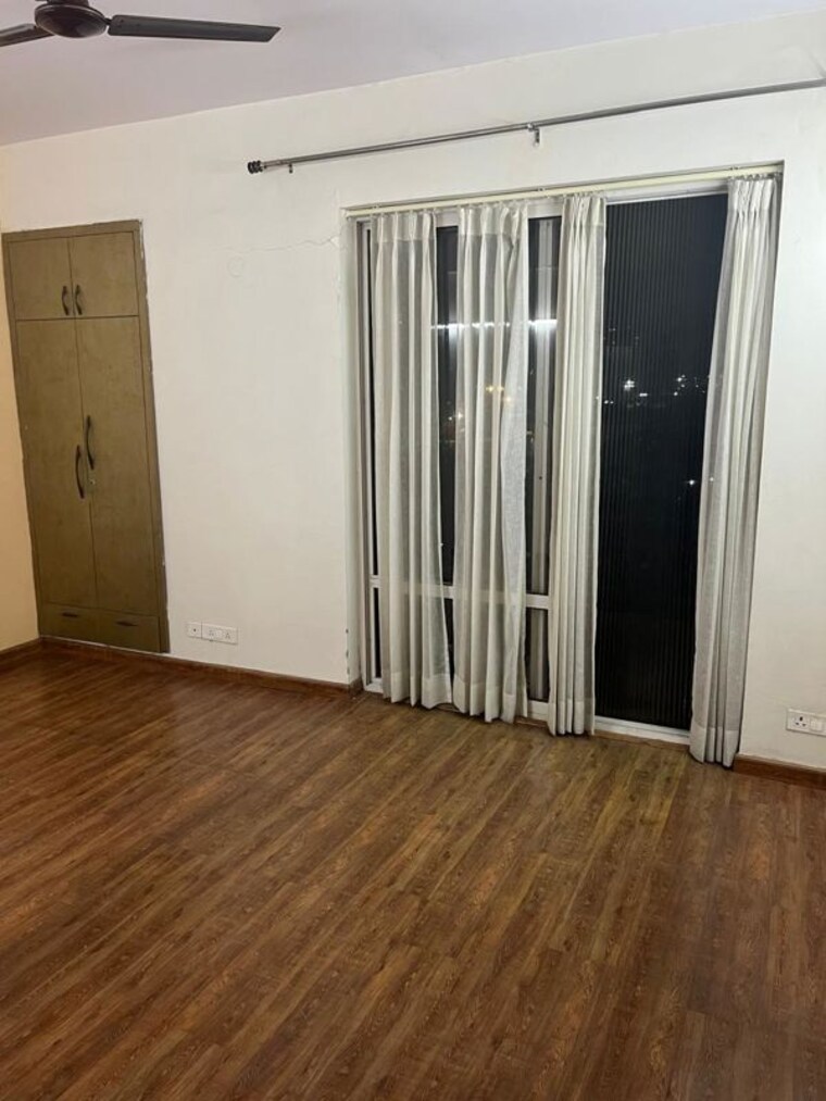 Room, satya-the-hermitage 3.5 Bedroom 2000 Sq.Ft. Apartment In Sector 103 Gurgaon 10614971