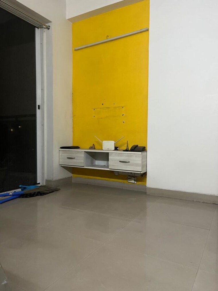 Room, satya-the-hermitage 3.5 Bedroom 2000 Sq.Ft. Apartment In Sector 103 Gurgaon 10614971