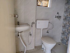 Bathroom in 2 BHK Builder Floor at Sector 23 – for Rent