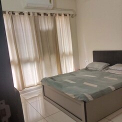 2 BHK Apartment For Rent in Chandak 34 Park Estate
