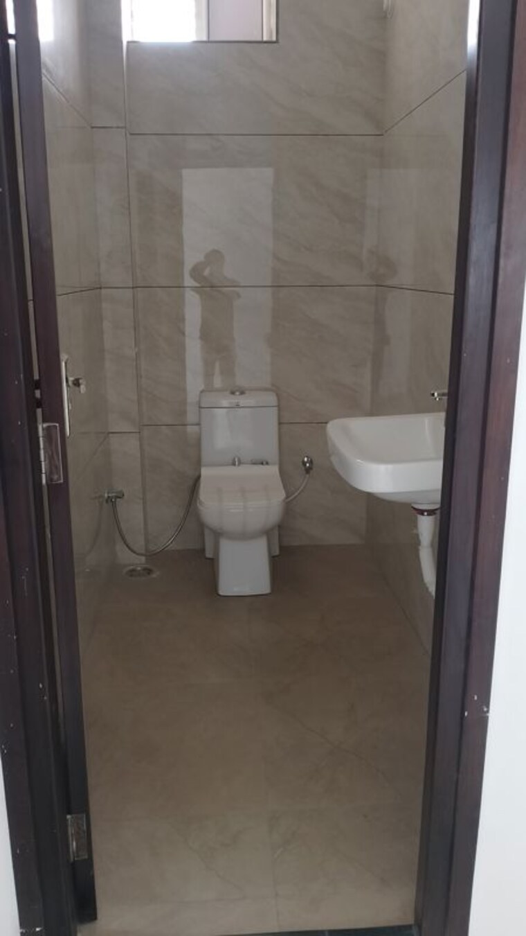 Bathroom, apr-praveens-eterno 4 Bedroom 3805 Sq.Ft. Villa In Kollur Hyderabad 10615012