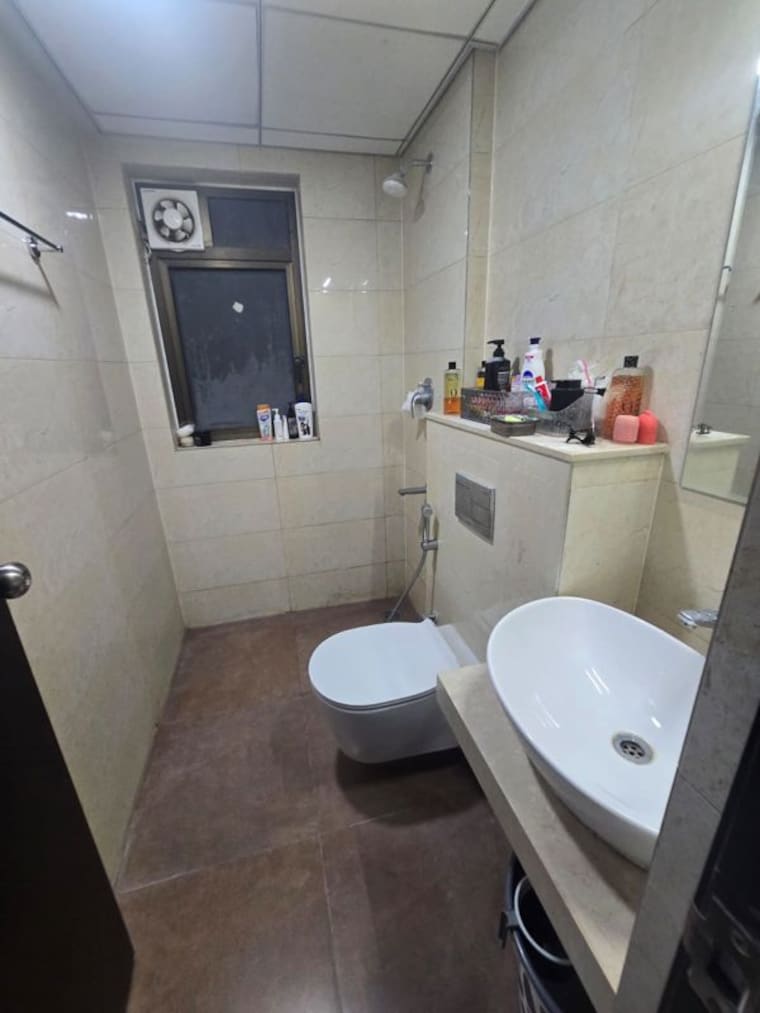 Bathroom, mahindra-vicino 2 Bedroom 860 Sq.Ft. Apartment In Andheri East Mumbai 10615034