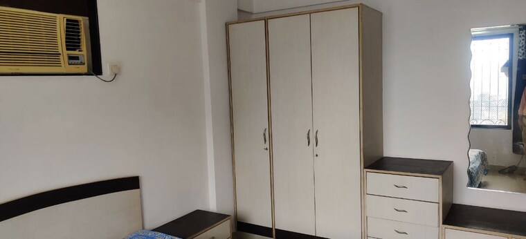 Room, lake-home 2 Bedroom 980 Sq.Ft. Apartment In Powai Mumbai 10615079