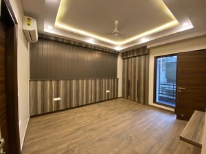 3 BHK Builder Floor For Rent in Sector 23