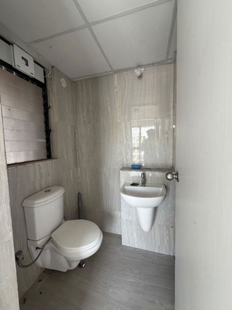 Bathroom, runwal-gardens 1.5 Bedroom 505 Sq.Ft. Apartment In Dombivli East Thane 10615018