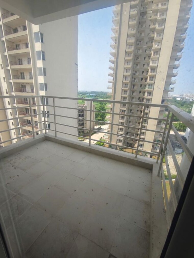 Balcony, assotech-blith 3.5 Bedroom 1850 Sq.Ft. Apartment In Sector 99 Gurgaon 10615114