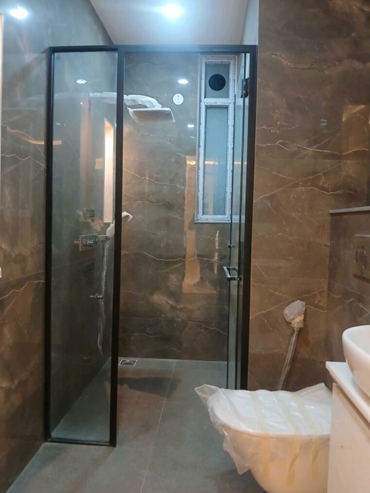 Bathroom, palam-vihar-residents-association 3 Bedroom 1550 Sq.Ft. Builder Floor In Palam Vihar Gurgaon 10615120