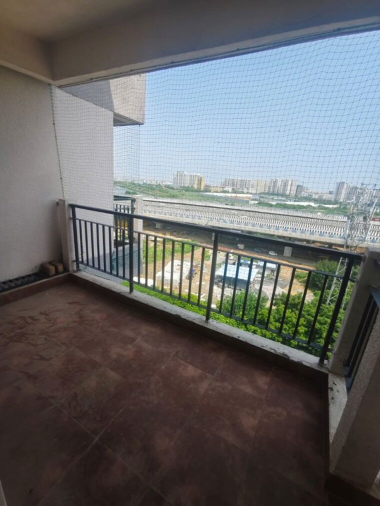 Balcony, pareena-express-heights 4 Bedroom 2800 Sq.Ft. Apartment In Sector 99 Gurgaon 10615086