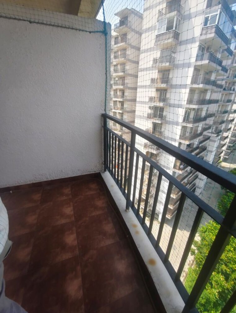 Balcony, pareena-express-heights 4 Bedroom 2800 Sq.Ft. Apartment In Sector 99 Gurgaon 10615086