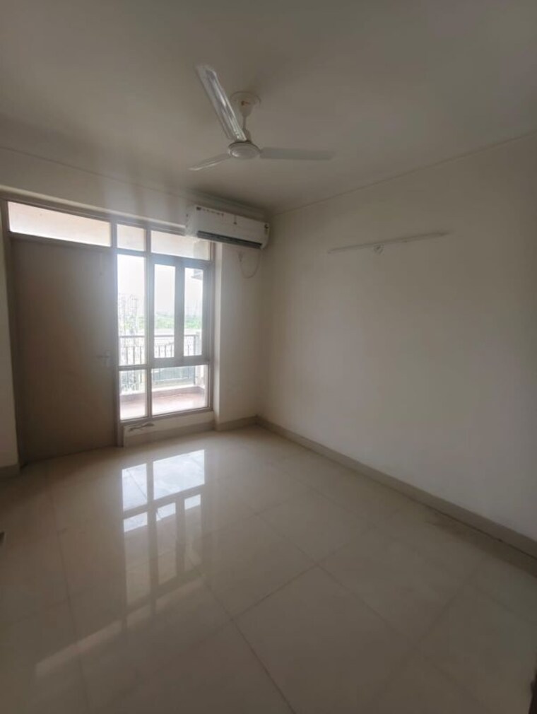 Room, pareena-express-heights 4 Bedroom 2800 Sq.Ft. Apartment In Sector 99 Gurgaon 10615086