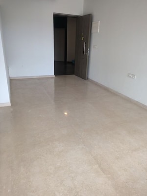 Room in 2 BHK Apartment at Kalpataru Paramount, Kapur Bawdi – for Sale