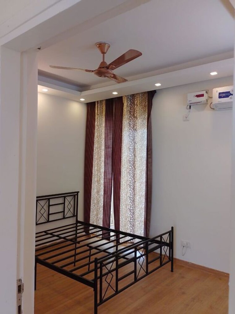 Bedroom, emaar-gurgaon-greens 4 Bedroom 3200 Sq.Ft. Penthouse In Sector 102 Gurgaon 10615129