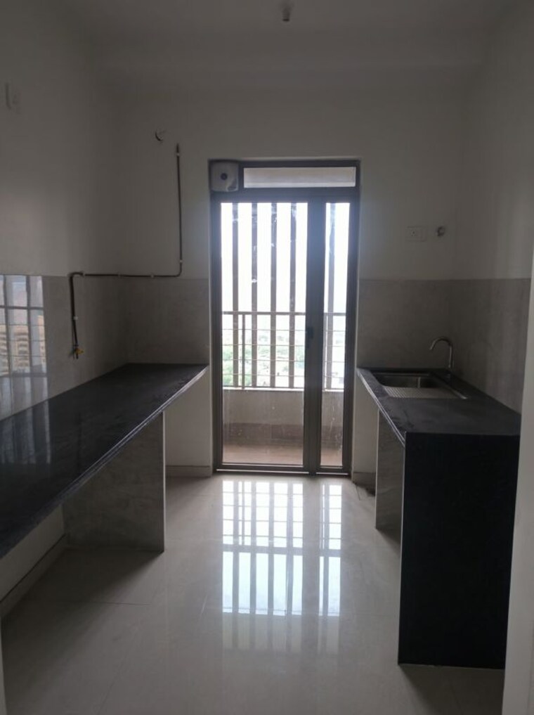 undefined, kalpataru-paramount 2 Bedroom 670 Sq.Ft. Apartment In Kapur Bawdi Thane 10615146