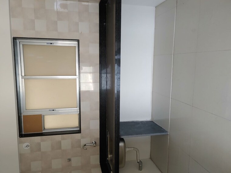 Bathroom, axis-paradigm-whistling-meadows 3 Bedroom 1500 Sq.Ft. Apartment In Paud Road Pune 10615158
