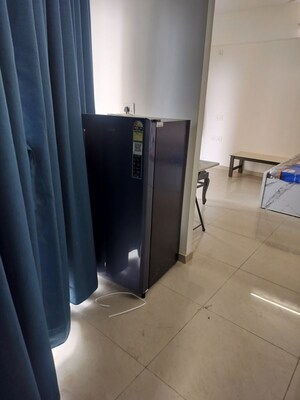 Building Lobby in 1 RK Apartment at Amanora Future Towers, Hadapsar – for Rent