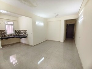 Room in 2 BHK Apartment at MRG Ultimus, Sector 90 – for Rent