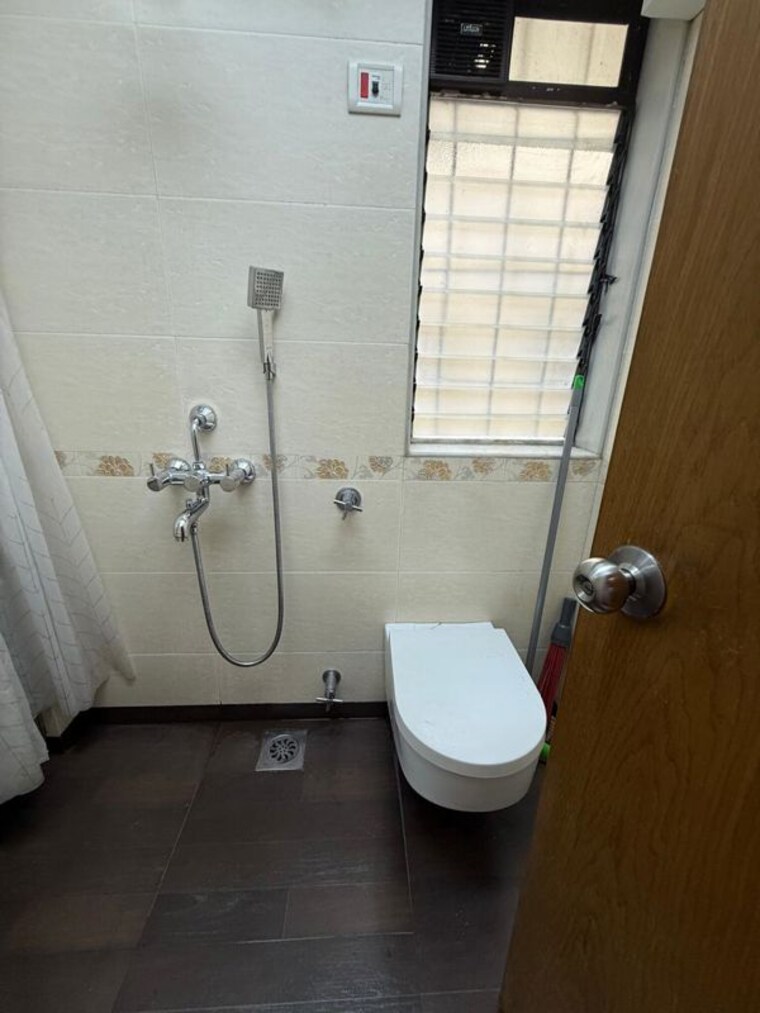 Bathroom, atul-trans-residency 2 Bedroom 750 Sq.Ft. Apartment In Andheri East Mumbai 10615179